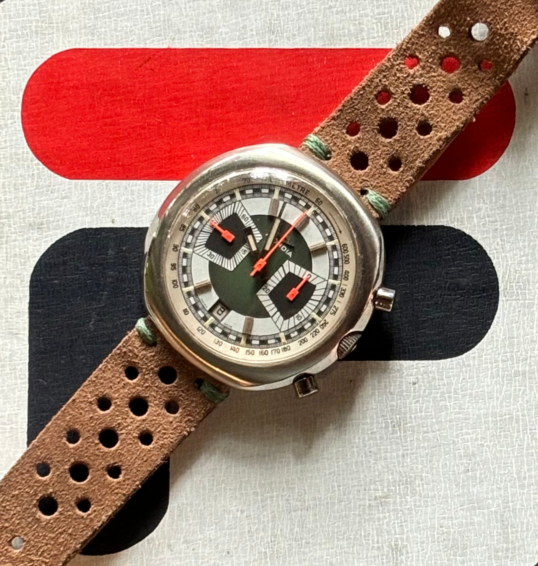 MONDIA By Zenith Rally Chronograph. C. Valjoux 7734. 44mm. Swiss