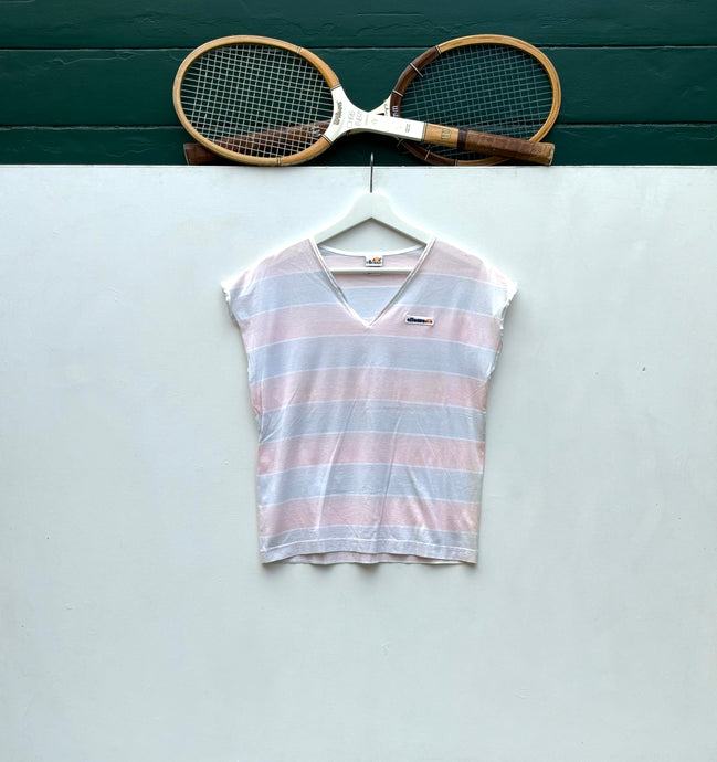 ELLESSE Women’s V-Neck Court Top. Sz 13.