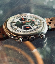 Load image into Gallery viewer, MONDIA By Zenith Rally Chronograph. C. Valjoux 7734. 44mm. Swiss.