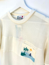 Load image into Gallery viewer, BAHAMAS PARADISE &#39;Its Better in the Bahamas&#39; Resort Tee. Sz L.