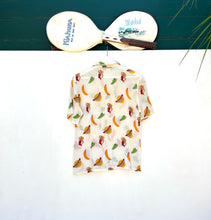 Load image into Gallery viewer, ENCORE California &#39;Ladies and Hot Dogs&#39; Rayon Resort Shirt. Sz M.